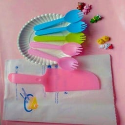 ชุดจาน ช้อน มีด