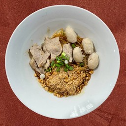 ก๋วยเตี๋ยวคลุกหมูหมัก