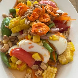 ตำข้าวโพดไข่เค็ม