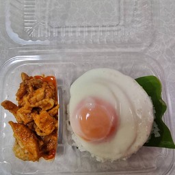 แพนงไก่+ข้าวหอมมะลิ+ไข่ดาว/เจียว