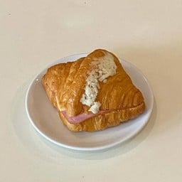 Ham & Cheese Croissant 
