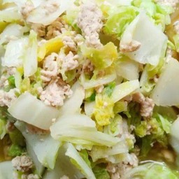 ข้าวราดผัดผักกาดขาวใส่หมู