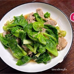 แขนง ผัดหมูชิ้น