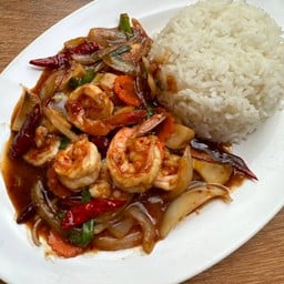 ผัดน้ำพริกเผาราดข้าว