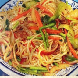 ราเมนผัดเนื้อ