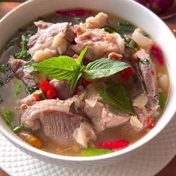 แกงรัญจวนซี่โครงหมู