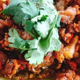 หลังสวนคั่วพริกเกลือ ส้มตำ ไก่ย่างลำตะคอง และอาหารตามสั่ง หลังสวน