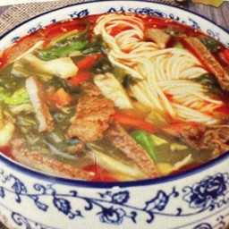 ราเมนซุปเนื้อผักกาดดอง