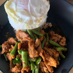 พริกแกง (กับข้าว)