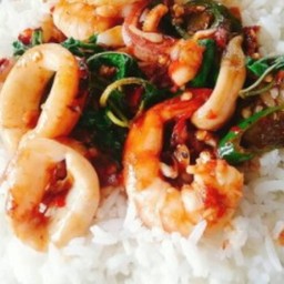 ข้าวกระเพราทะเล