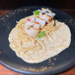 สปาเกตตี้ฮอกไกโดโฮตาเตะซอสไบเซ็นโกมะครีมมี่ 🍝🫕🧈🎌