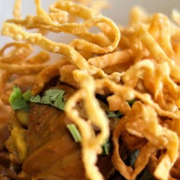 ข้าวซอยหมูเส้นกรอบจะไม่มีเส้นเปียก