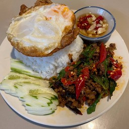 ข้าวราดกระเพราหมูสับ