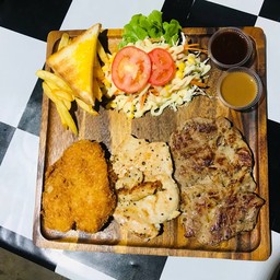 สเต็กยักษ์ (สันคอหมู+ไก่+ปลา)