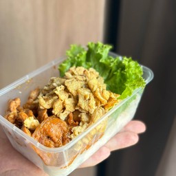 ข้าวหน้าหมูซอสโคชูจัง+ไข่ขยี้