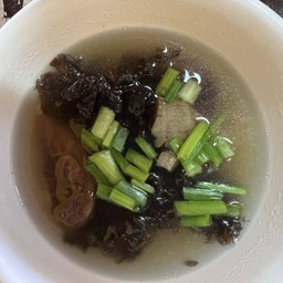 ซุปสาหร่ายเห็ดหอม