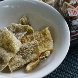 หนังปลาแซลมอนทอด