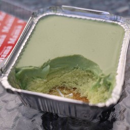 เค้กใบเตยหน้านิ่ม S (240 ML)