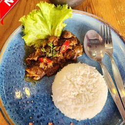 ข้าวหน้าหมูตุ๋นเสฉวน