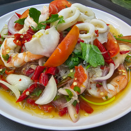 ยำวุ้นเส้นทะเล