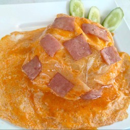 ข้าวหน้าไข่ข้นแฮม