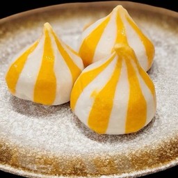Bs17 ลูกชิ้นทูโทน Two Tone Meatballs 