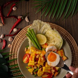 ตำข้าวโพดไข่เค็ม