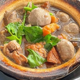 เนื้อรวมหม้อดิน