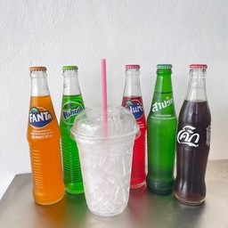 น้ำอัดลม (แก้วโอ่ง)