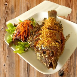 ปลานิลทอดกระเทียม