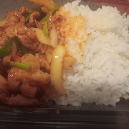 ผัดน้ำพริกเผาหมูชิ้น