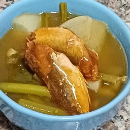 แกงส้มผักรวม(ปลากระป๋อง)