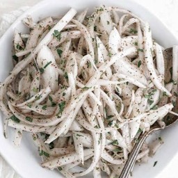 Sumac white Onion salad