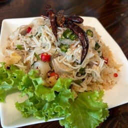 ลาบขนมจีน