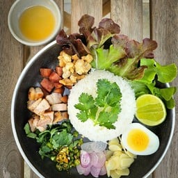 ข้าวขยำหมู