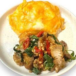 ข้าวกะเพราหมูกรอบ