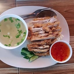 ข้าวมันไก่ตอนอาริยา(หน้าโรงบาลศาลายา)