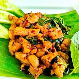 กะเพราอกไก่