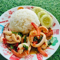 ข้าวกะเพราทะเล