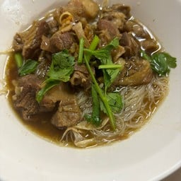 ก๋วยเตี๋ยว เกาเหลาหมูตุ๋นล้วน
