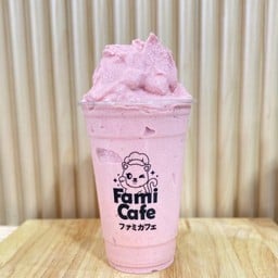 Strawberry Banana milk smoothie สตรอว์เบอร์รีกล้วยหอมนมสดสมูมตี้