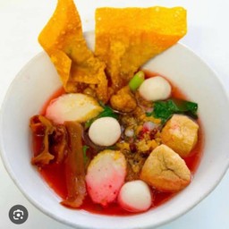 เส้นหมี่เหลือง  เย็นตาโฟ