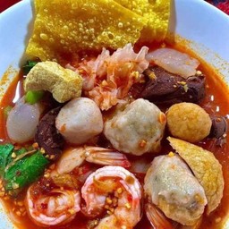 เย็นตาโฟต้มยำรวมทะเล