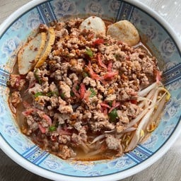 ใส่เส้น ก๋วยเตี๋ยวต้มยำ