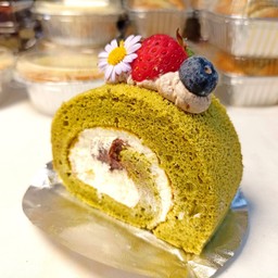 โรลชาเขียวมัทฉะถั่วแดง