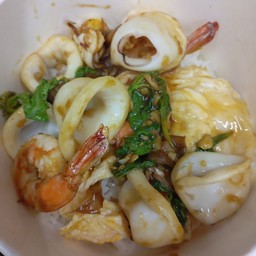 ข้าวกะเพราะทะเล