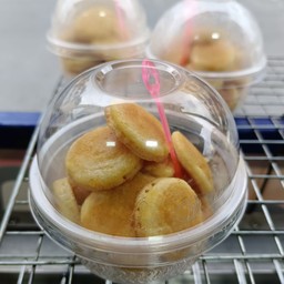 ขนมโตเกียว (โบราณ) หน้าโรงลาดปลาเค้าพิทยาคม