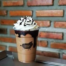 มอคค่า พีนัทบัตเตอร์ + วิปครีม (ปั่น)