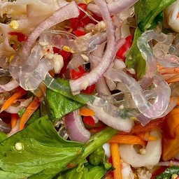 ยำเส้นแก้ว