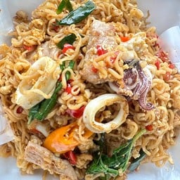 ผัดมาม่า